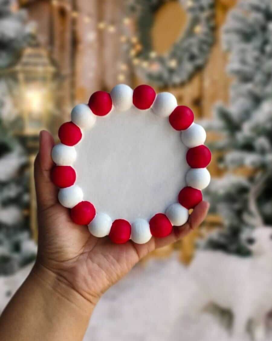 contenedor de concreto en forma de craneo